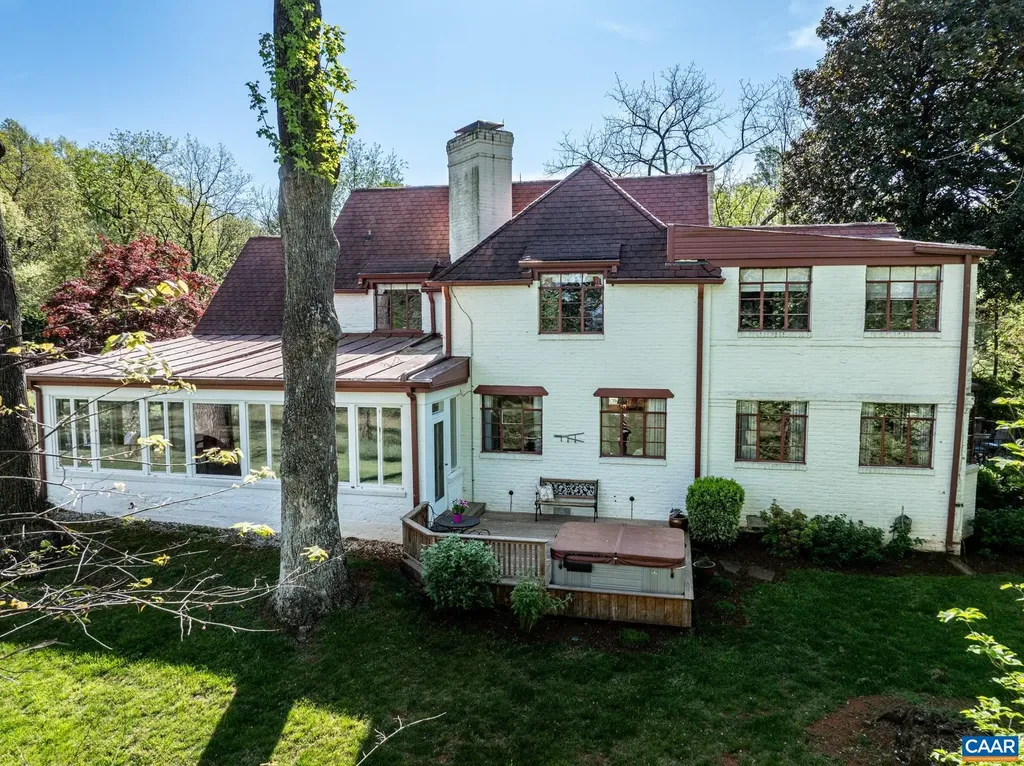 10127 Little Skyline Drive Orange VA 22960