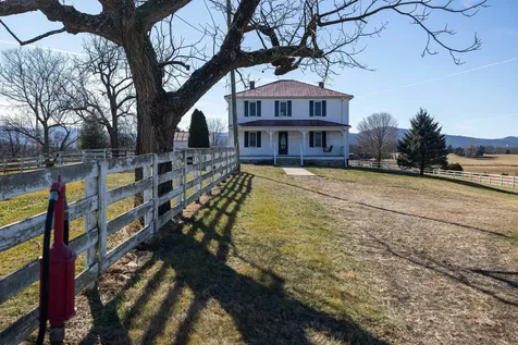 467 Vista View Road Stanley VA 22851