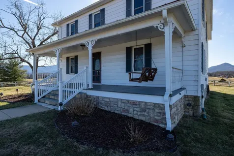 467 Vista View Road Stanley VA 22851