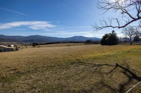 467 Vista View Road Stanley VA 22851