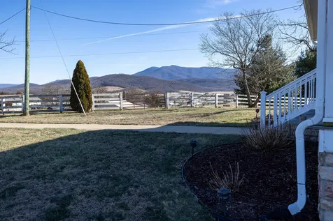 467 Vista View Road Stanley VA 22851