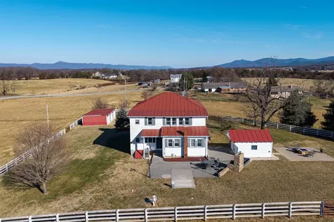 467 Vista View Road Stanley VA 22851