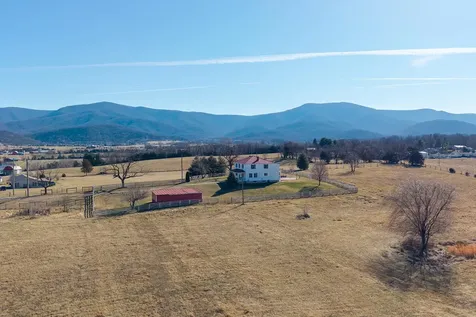 467 Vista View Road Stanley VA 22851