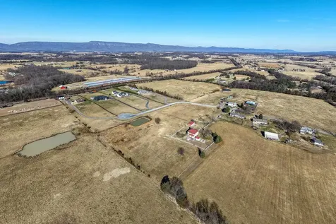 467 Vista View Road Stanley VA 22851