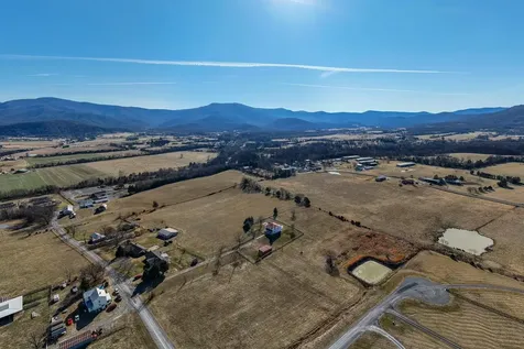 467 Vista View Road Stanley VA 22851