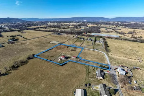 467 Vista View Road Stanley VA 22851