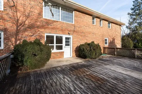 966 Northgate Avenue Waynesboro VA 22980