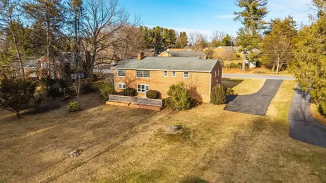 966 Northgate Avenue Waynesboro VA 22980