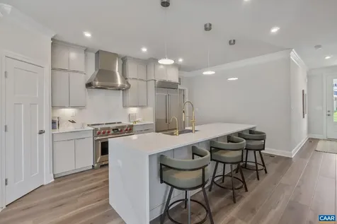 4B-430 Belvedere Boulevard Charlottesville VA 22901