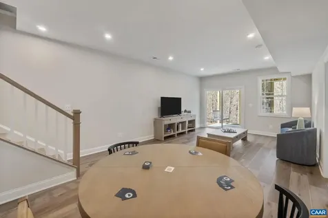 4B-430 Belvedere Boulevard Charlottesville VA 22901