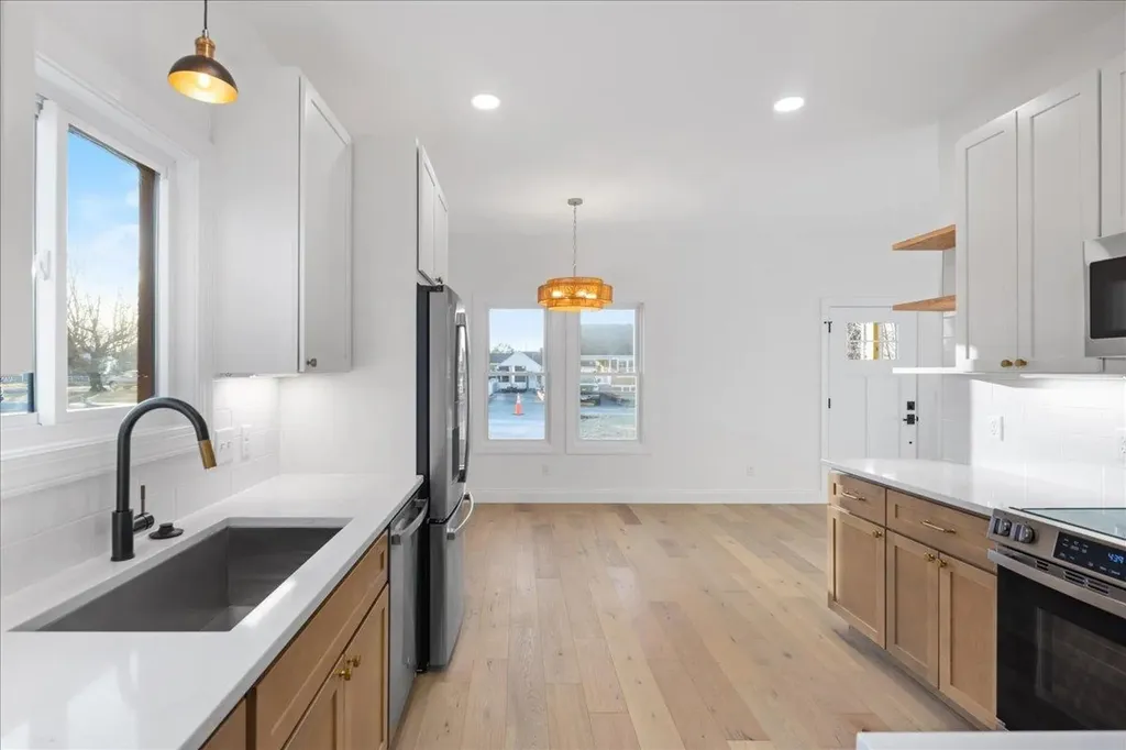 204 Lee Avenue Elkton VA 22827