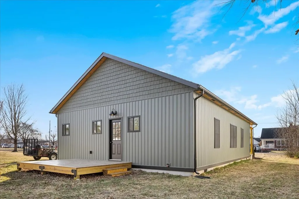 204 Lee Avenue Elkton VA 22827