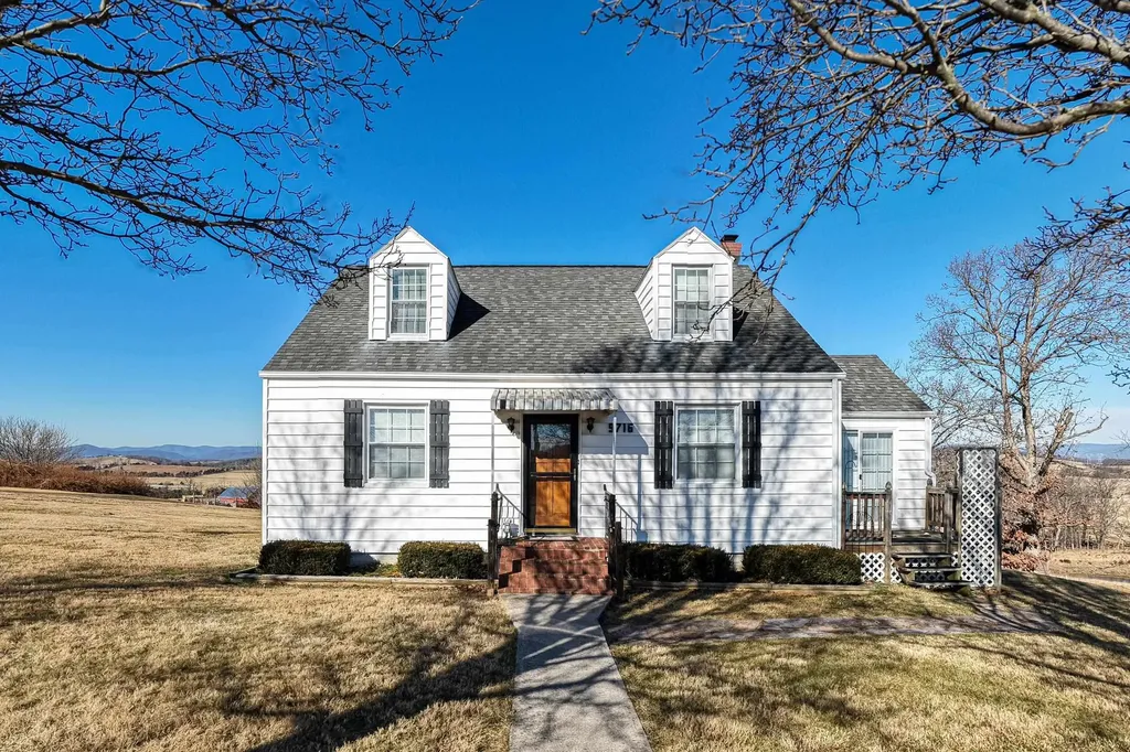 9716 Centerville Road Bridgewater VA 22812
