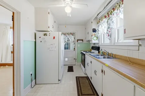 9716 Centerville Road Bridgewater VA 22812