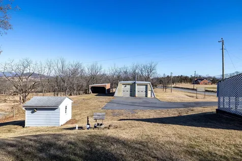 9716 Centerville Road Bridgewater VA 22812