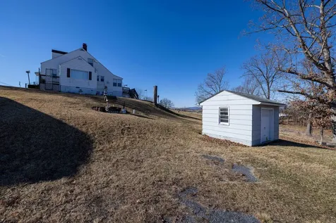 9716 Centerville Road Bridgewater VA 22812