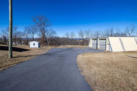 9716 Centerville Road Bridgewater VA 22812
