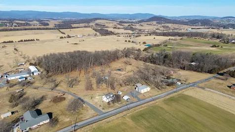 9716 Centerville Road Bridgewater VA 22812