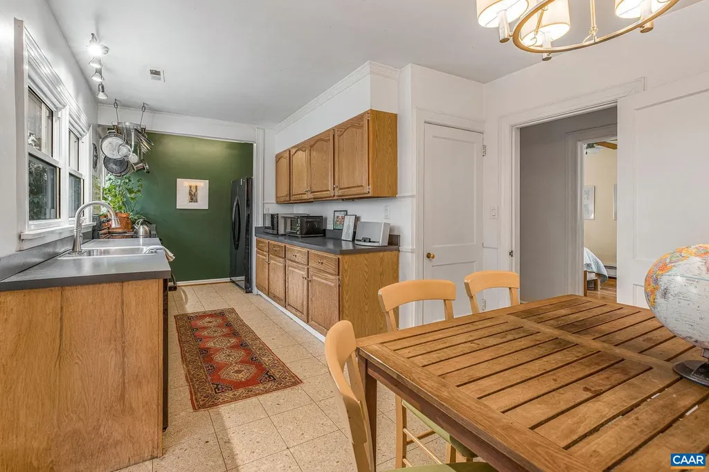 810 Tunlaw Place Charlottesville VA 22903