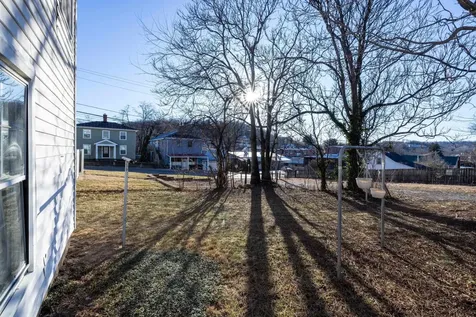 606 Winthrop Street Staunton VA 24401
