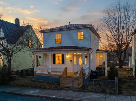 606 Winthrop Street Staunton VA 24401