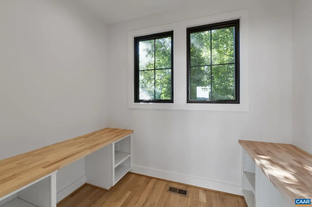 57-22A- 2 Old Three Notched Road Charlottesville VA 22901