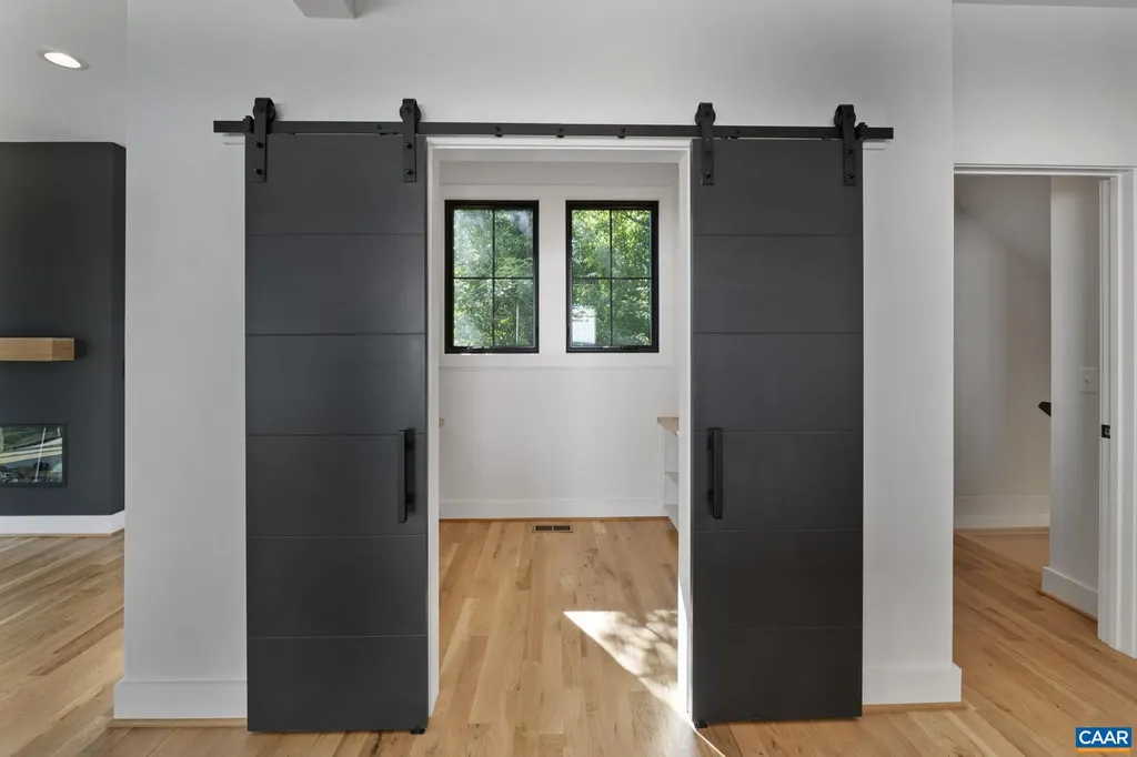 57-22A- 2 Old Three Notched Road Charlottesville VA 22901