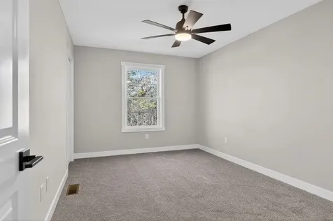644 Bayard Avenue N Waynesboro VA 22980