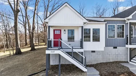 644 Bayard Avenue N Waynesboro VA 22980