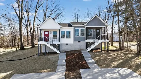 644 Bayard Avenue N Waynesboro VA 22980