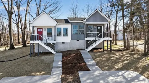 640 Bayard Avenue N Waynesboro VA 22980