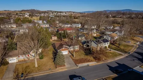 1716 Evergreen Drive Harrisonburg VA 22801