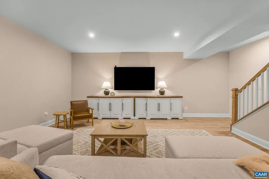 2744 Lockerbie Lane Keswick VA 22947