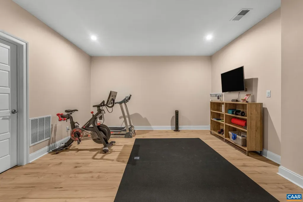 2744 Lockerbie Lane Keswick VA 22947