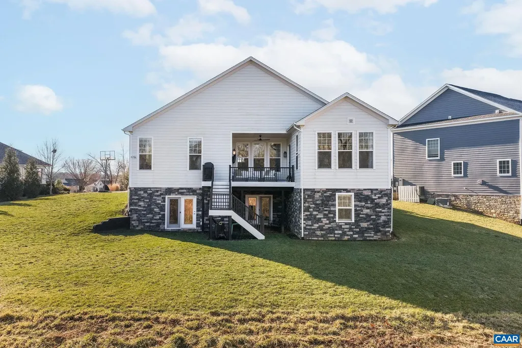 2744 Lockerbie Lane Keswick VA 22947