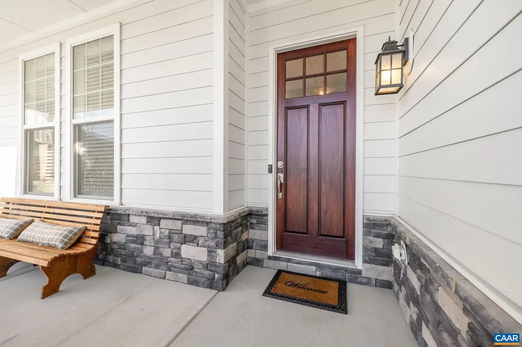 2744 Lockerbie Lane Keswick VA 22947