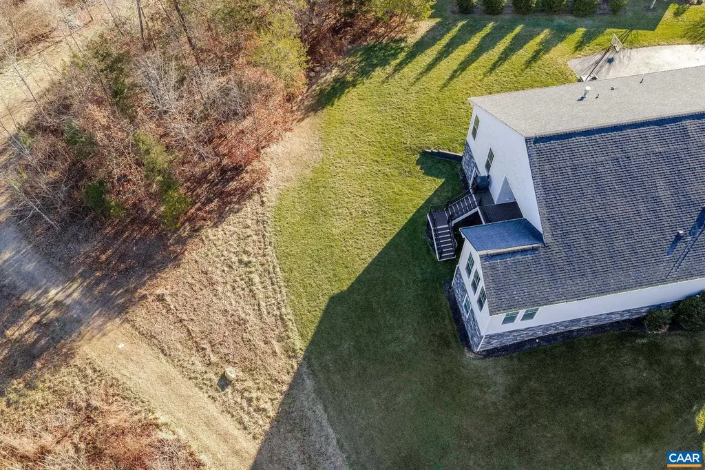 2744 Lockerbie Lane Keswick VA 22947