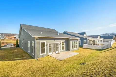 3144 Preston Lake Boulevard Rockingham VA 22801