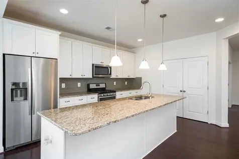3144 Preston Lake Boulevard Rockingham VA 22801