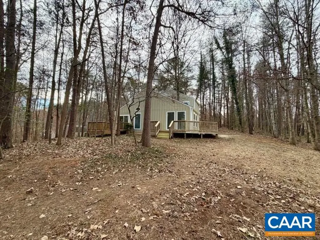 93 Cedar Drive W Ruckersville VA 22968