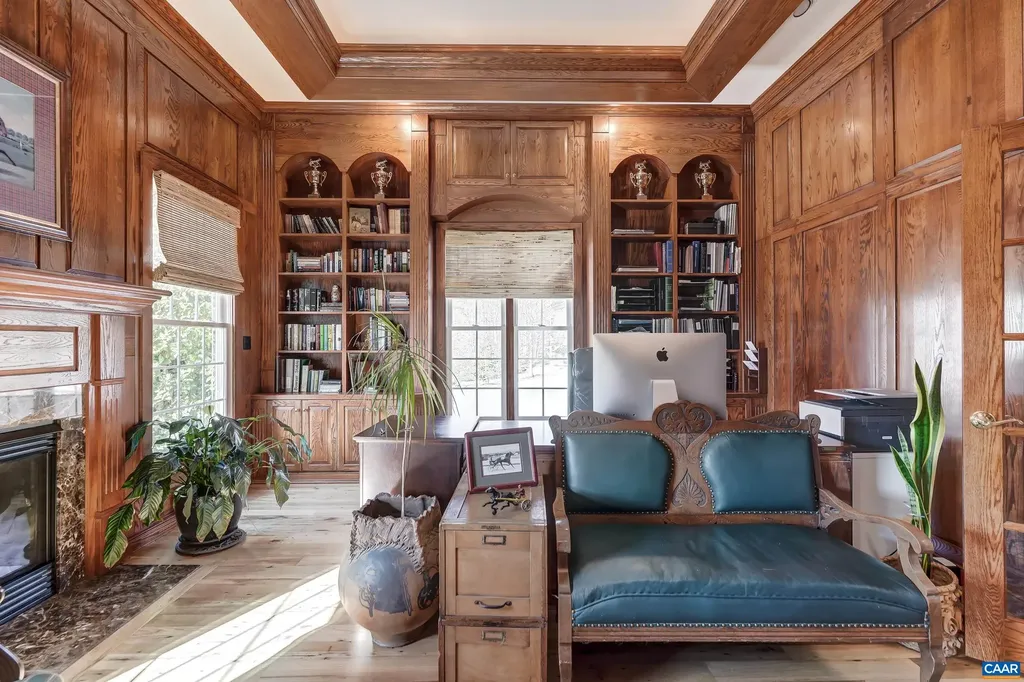 1126 Cambridge Hill Lane Keswick VA 22947