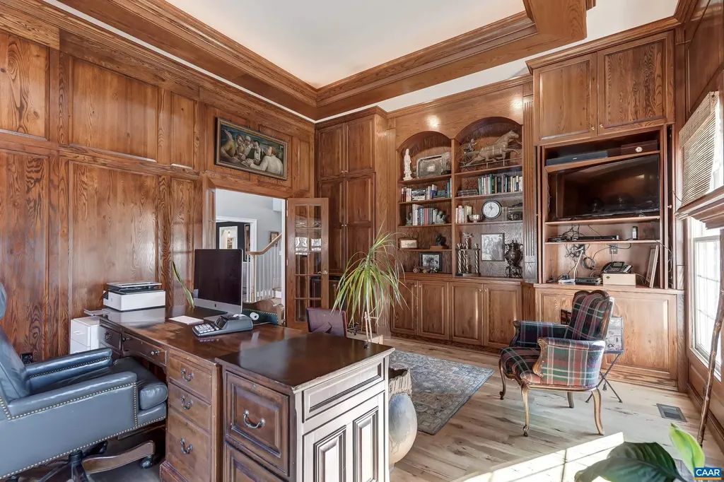 1126 Cambridge Hill Lane Keswick VA 22947