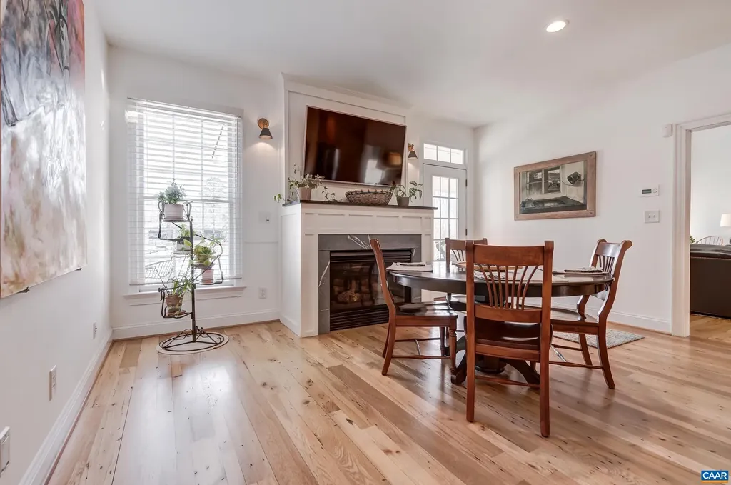 1126 Cambridge Hill Lane Keswick VA 22947