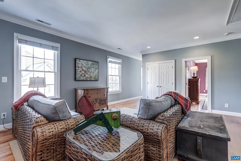 1126 Cambridge Hill Lane Keswick VA 22947