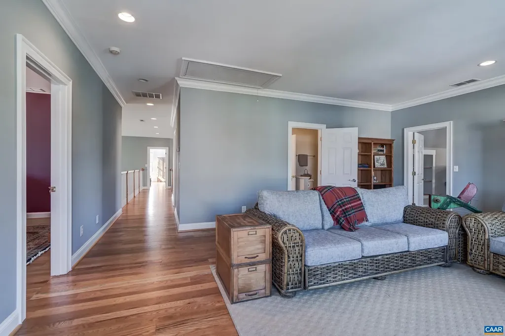 1126 Cambridge Hill Lane Keswick VA 22947