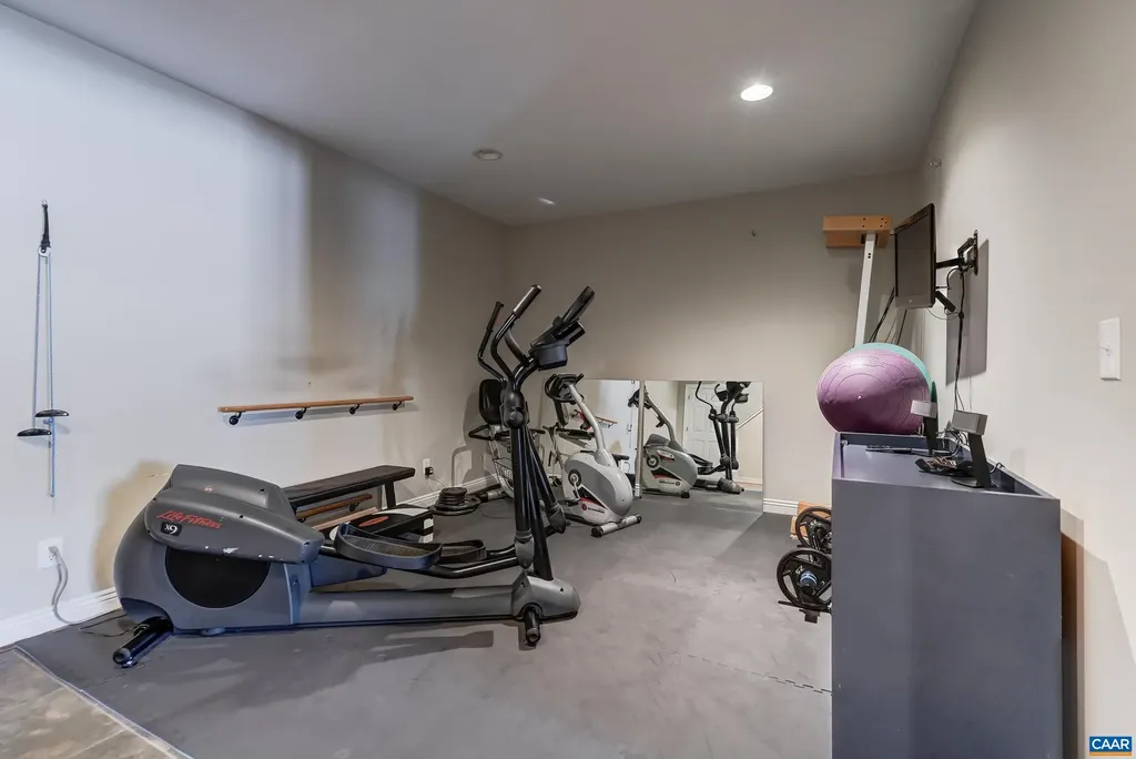 1126 Cambridge Hill Lane Keswick VA 22947