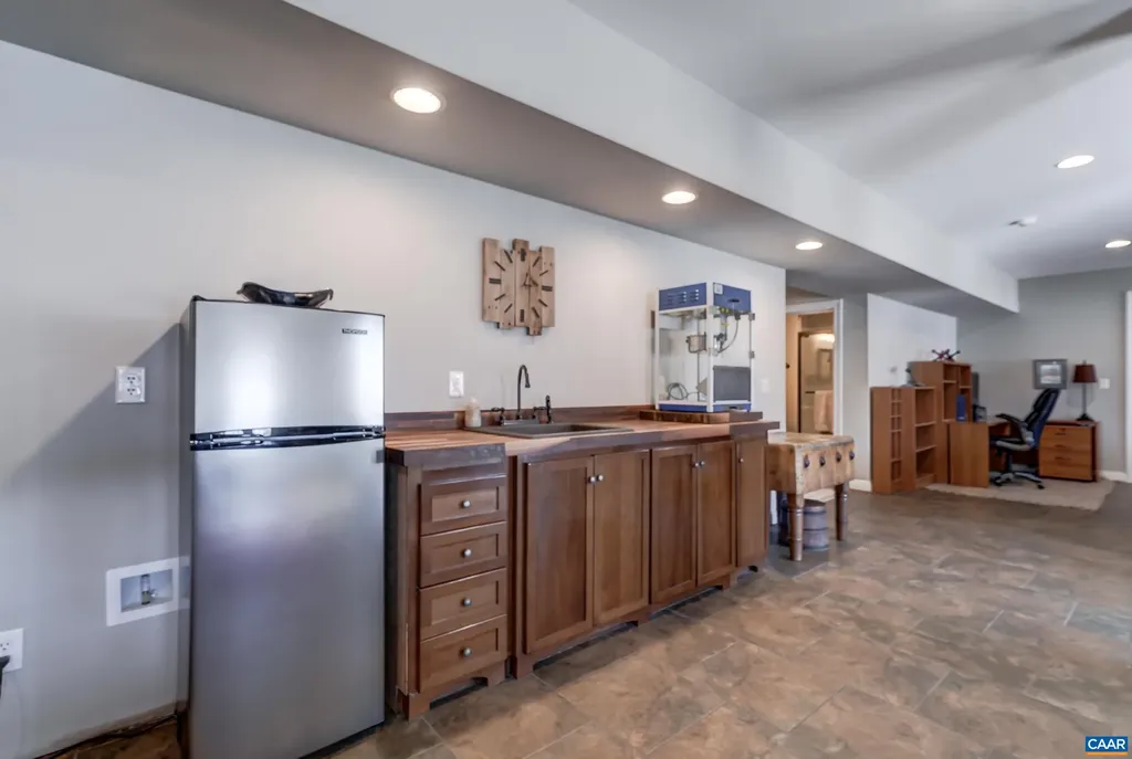 1126 Cambridge Hill Lane Keswick VA 22947