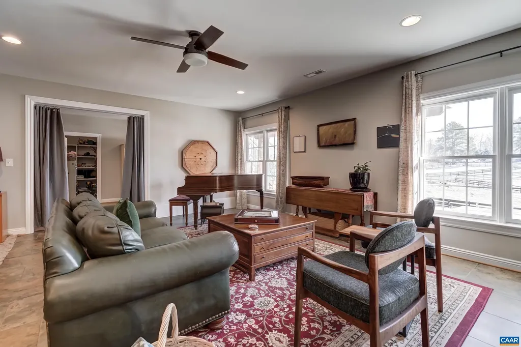 1126 Cambridge Hill Lane Keswick VA 22947