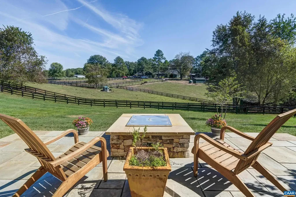 1126 Cambridge Hill Lane Keswick VA 22947