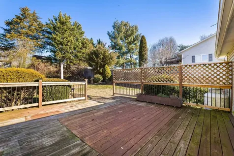 60 Stover Street Dayton VA 22821